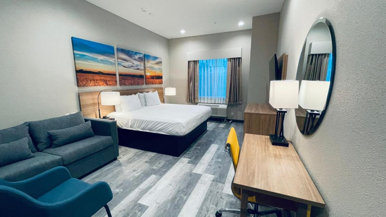 Days & By Wyndham Greater Hotel