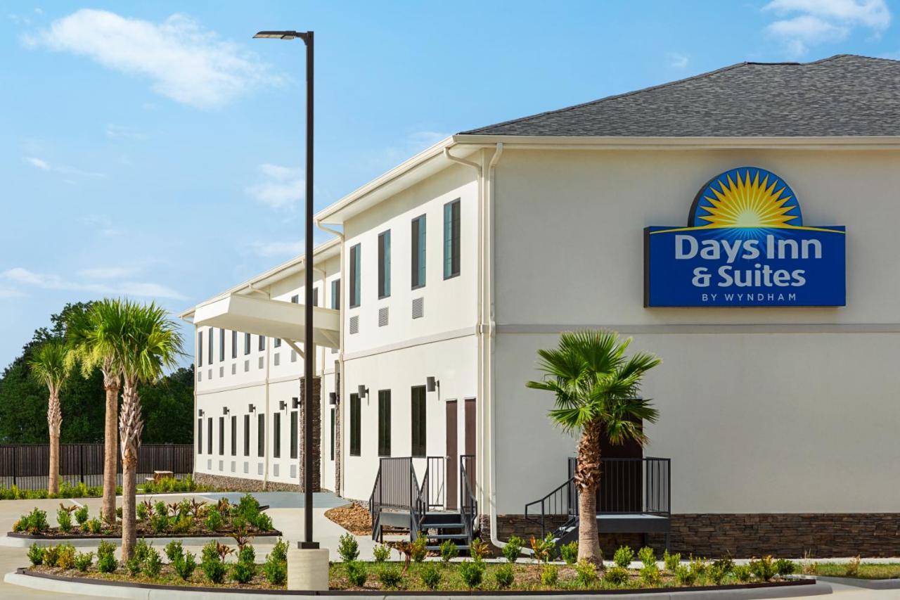 Days & By Wyndham Greater Hotel 2*