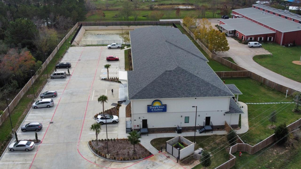 Days & By Wyndham Greater Tomball