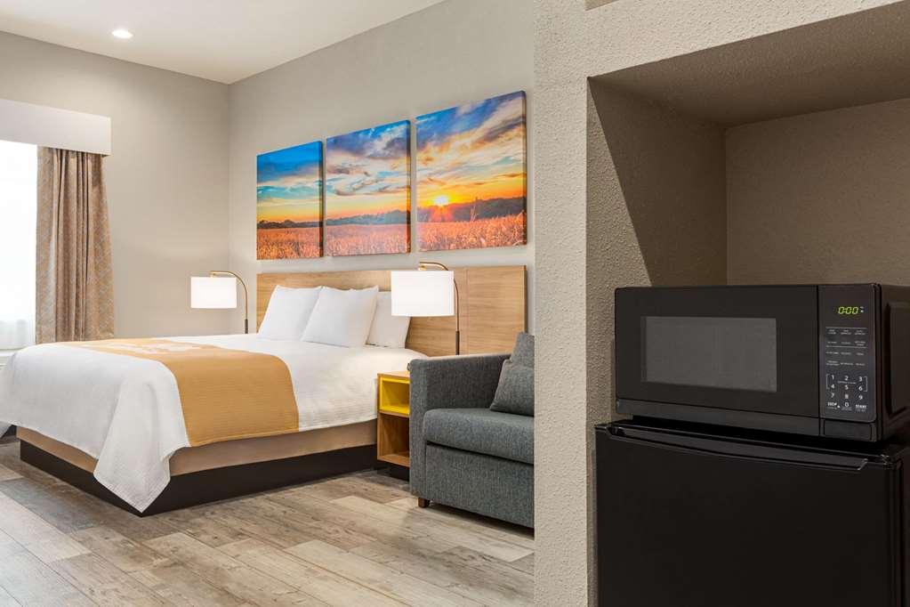Hotel Days & By Wyndham Greater Tomball